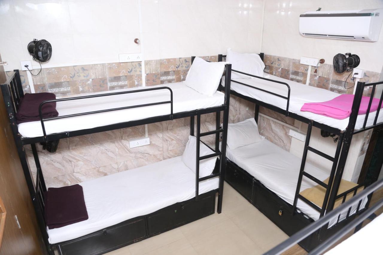 مومباي New Super Dormitory المظهر الخارجي الصورة